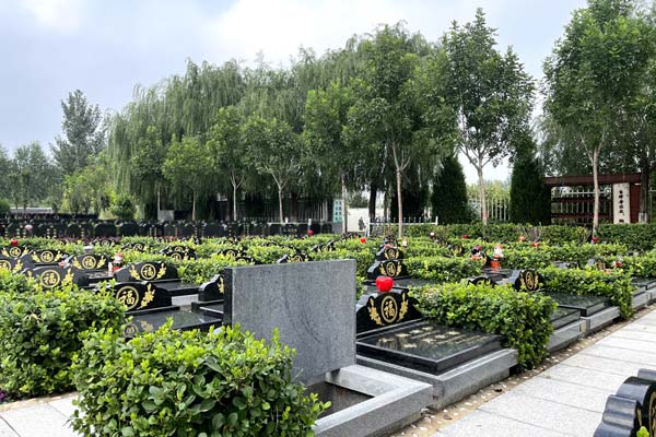 天津墓园的墓碑制作和碑文撰写的重点